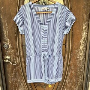 Like New Vineyard Vines Romper! Size small